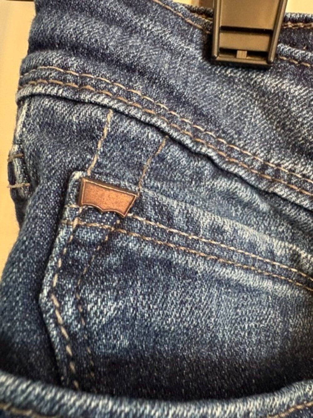 Levi's Demi Curve Low Rise Skinny Jeans, Size 30 - Picture 3 of 6